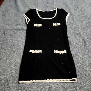 Women's Gracia Fashion black sequined dress with white embroidery size s…
